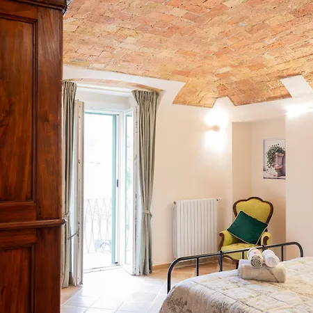 Acero Rosso Guest house