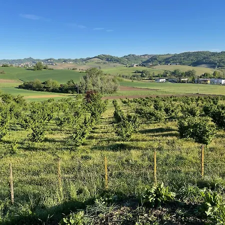 بيت ضيافة Acero Rosso مونكالفو