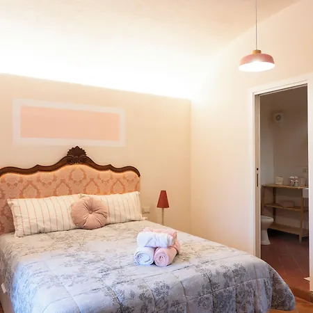 Acero Rosso بيت ضيافة